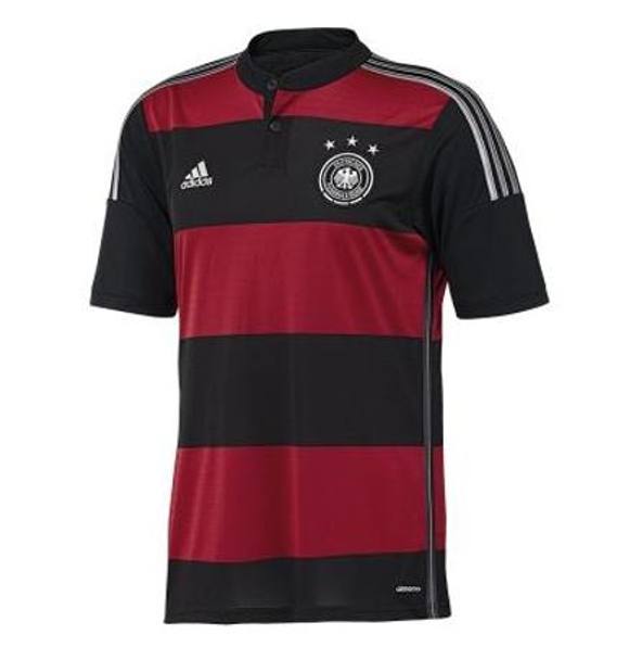Quante novit in vista di Brasile 2014. La Germania, ad esempio, stupir il mondo con una bizzarra seconda maglia in stile Flamengo